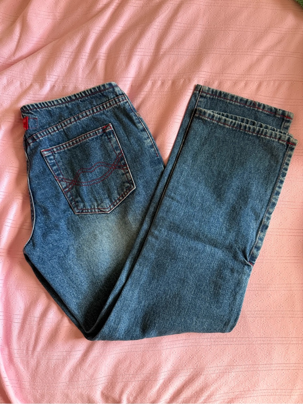 Vintage Denim Capris with Contrast Stitching